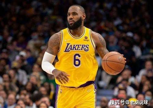 马尔基奥尼表示：“阿图尔成为了佛罗伦萨中场领袖？这让我们明白，对每一名球员来说，每个赛季都会不同、在每支球队效力都会不同。